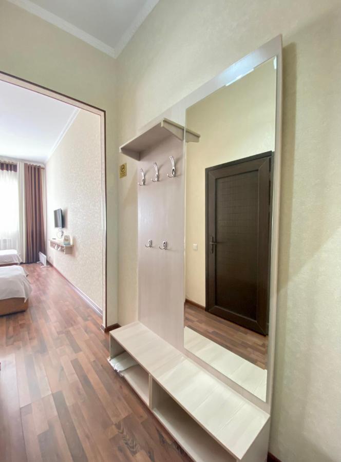 Caravan Hotel Karakol Esterno foto