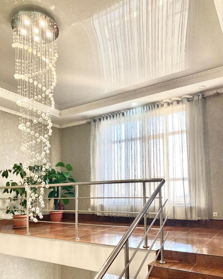 Caravan Hotel Karakol Esterno foto