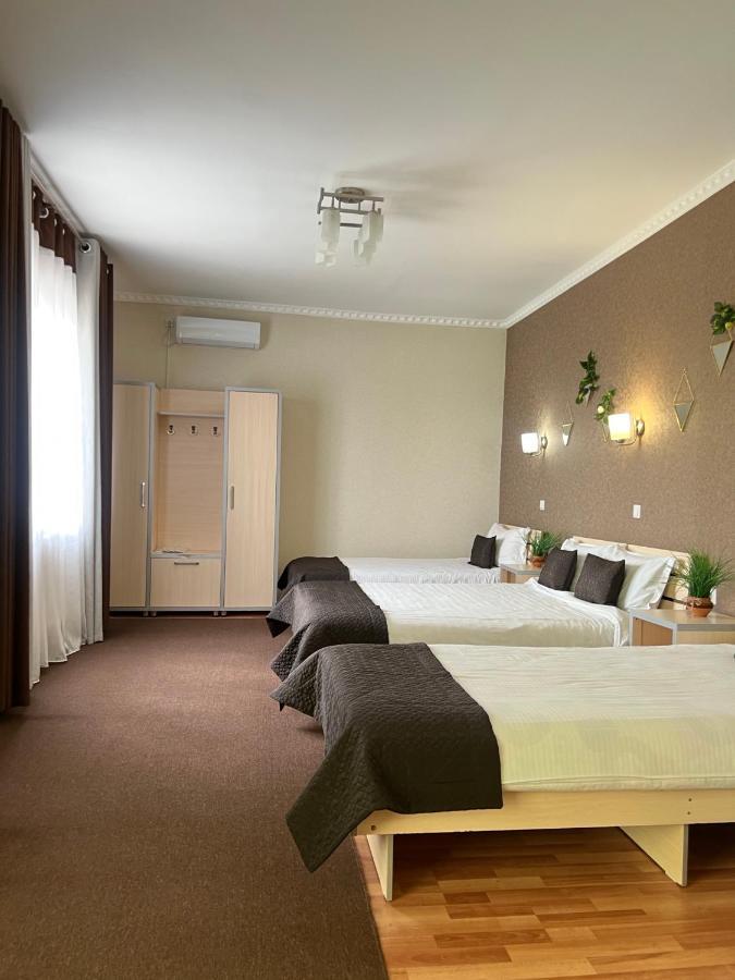 Caravan Hotel Karakol Esterno foto