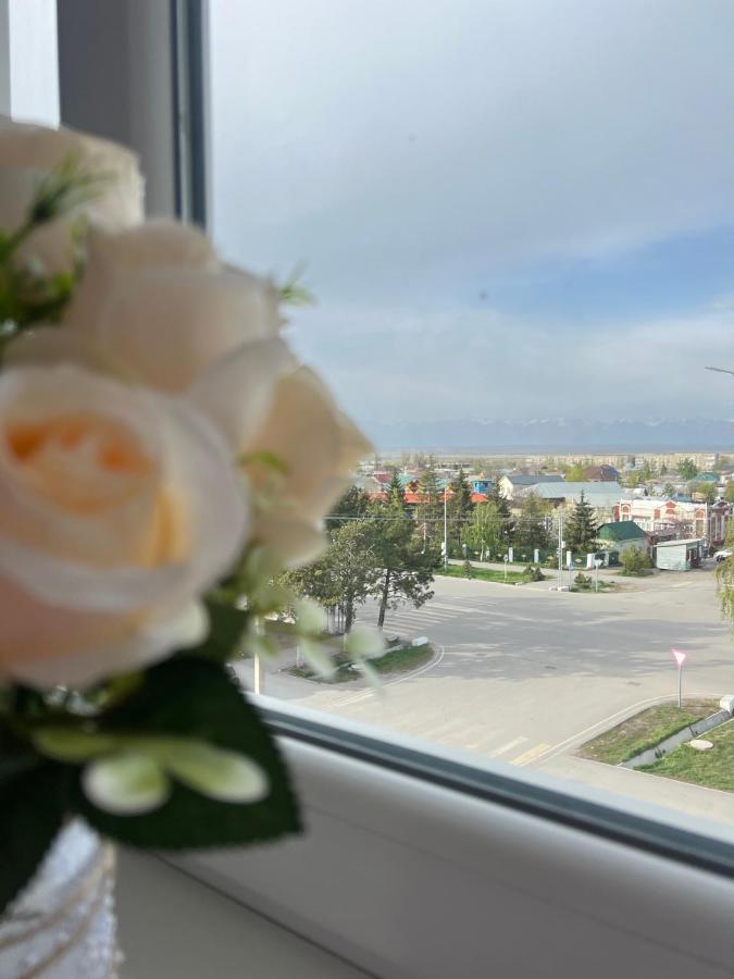 Caravan Hotel Karakol Esterno foto