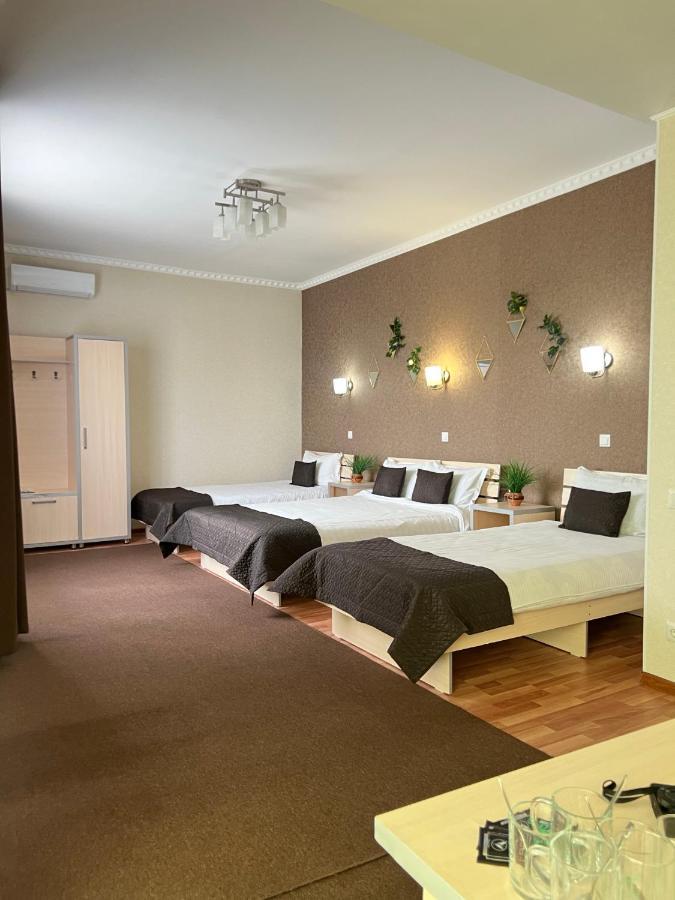 Caravan Hotel Karakol Esterno foto