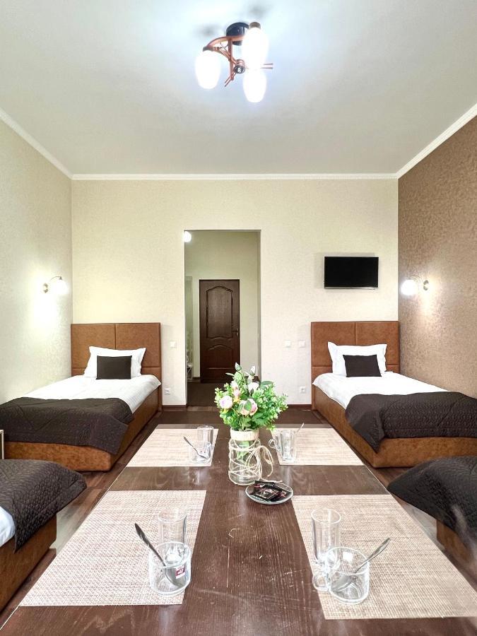 Caravan Hotel Karakol Esterno foto